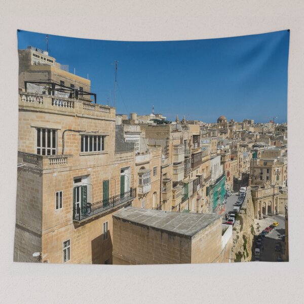Aperçu de l'œuvre Une ville de calcaire doré - Paysage urbain de La Valette Malte créée et vendue par Georgia Mizuleva.