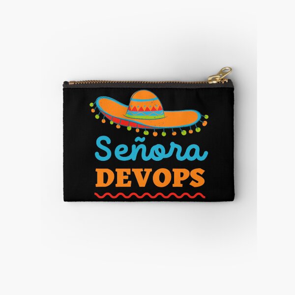 Aperçu de l'œuvre Madame Devops créée et vendue par trendingatees.