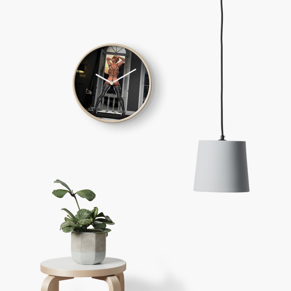 Sexy View Clock