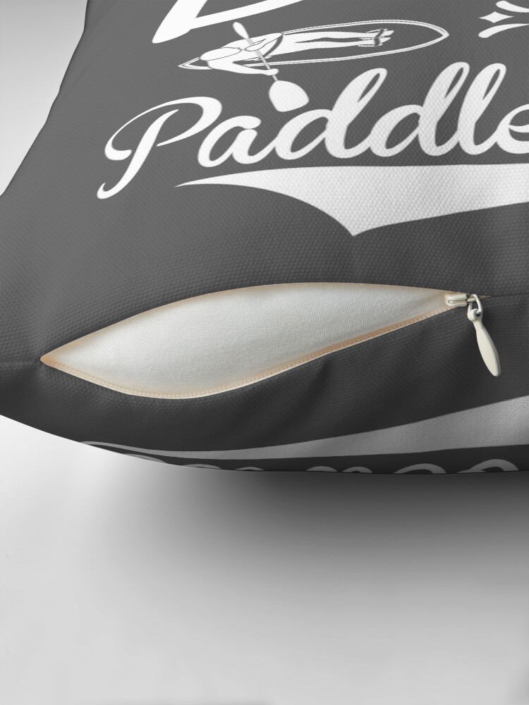 Thumbnail 2 von 4, Kissen, das Leben ist besser auf einem Paddleboard simpleT-Shirt-Design designt und verkauft von PositiveStudio.