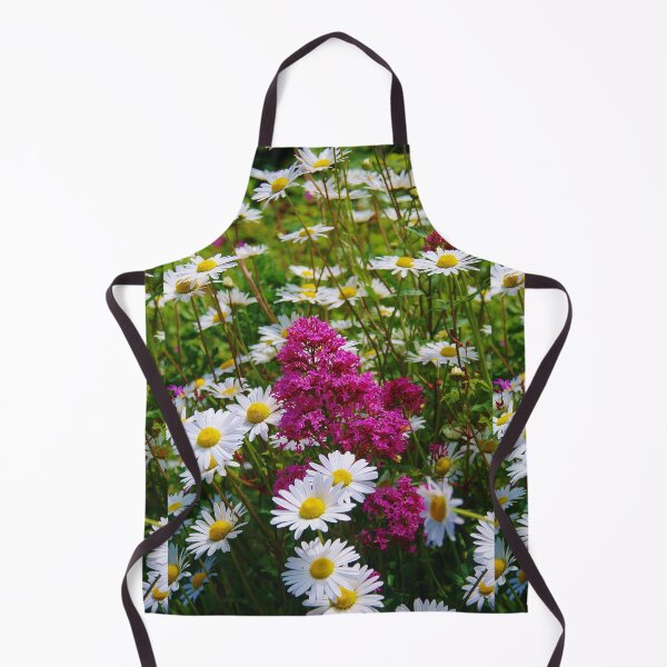 Item preview, Valerian and Oxeye Daisies designed and sold by lezvee.