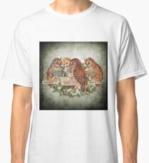 Vintage Owl Classic T-Shirt
