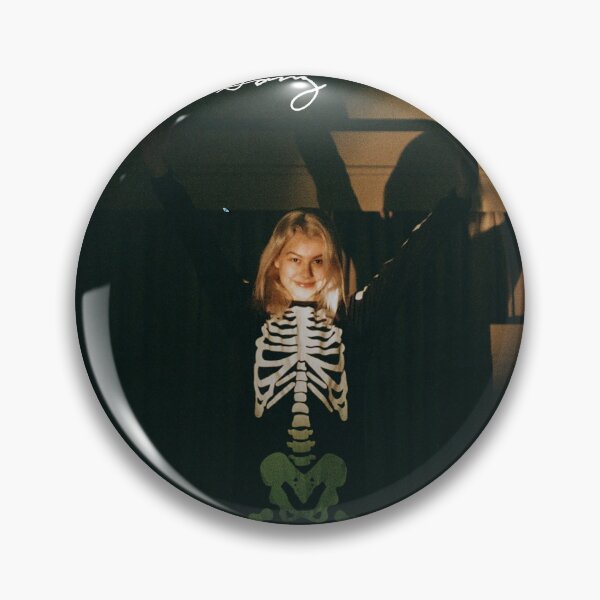 Artikelvorschau, Phoebe Bridgers Garden Song-Cover-Art entworfen und verkauft von kamilfav.