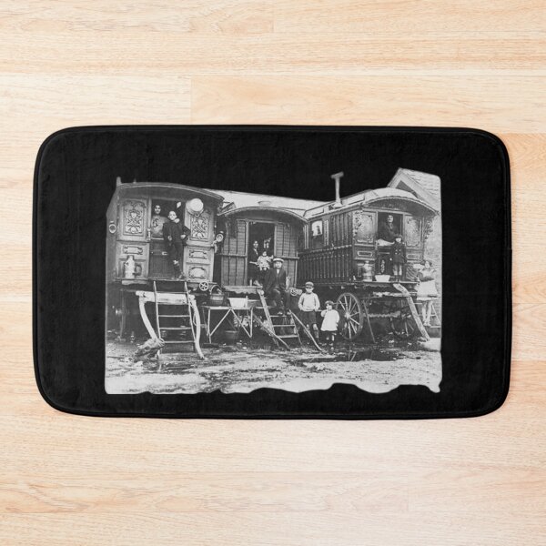 Item preview, tres vardos,historia gitana familia romany designed and sold by amy greaves.