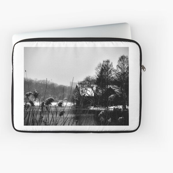 out for a walk in the snow Laptop Sleeve