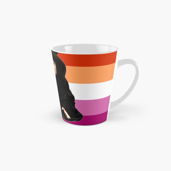 Aperçu de l'œuvre Nadja Doll Drapeau Lesbien créée et vendue par zyddyb.