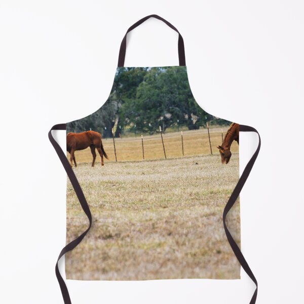 Artikelvorschau, Pferde auf einem Feld entworfen und verkauft von noblephoto.