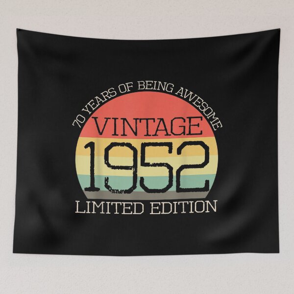 Artikelvorschau, 70 Year Old Vintage 1952 Limited Edition 70th Birthday Men entworfen und verkauft von mchargue12.