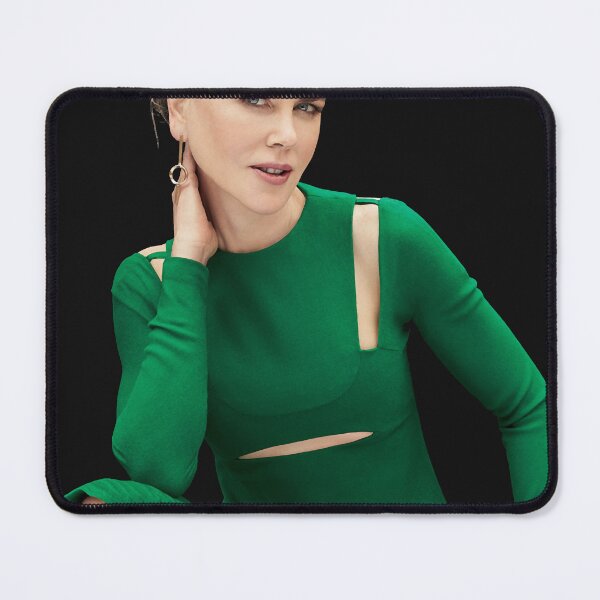 Item preview, bajuhijau Nicole Kidman on How Husband Keith designed and sold by MashindaWhi.