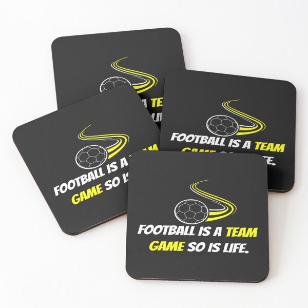 Aperçu de l'œuvre LE FOOTBALL EST UN JEU D'ÉQUIPE, LA VIE L'EST AUSSI. Coupe décontractée créée et vendue par TidehunterS.