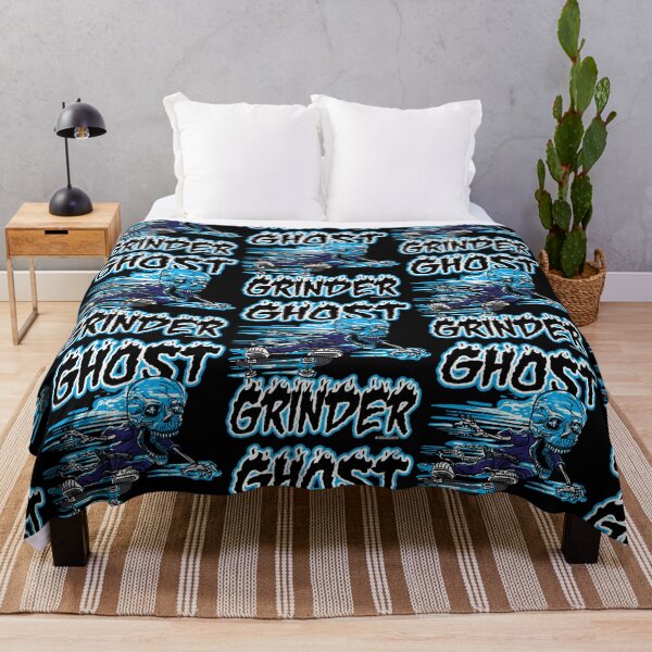 Artikelvorschau, Ghost Grinder Skateboarder von eShirtLabs entworfen und verkauft von eShirtLabs.