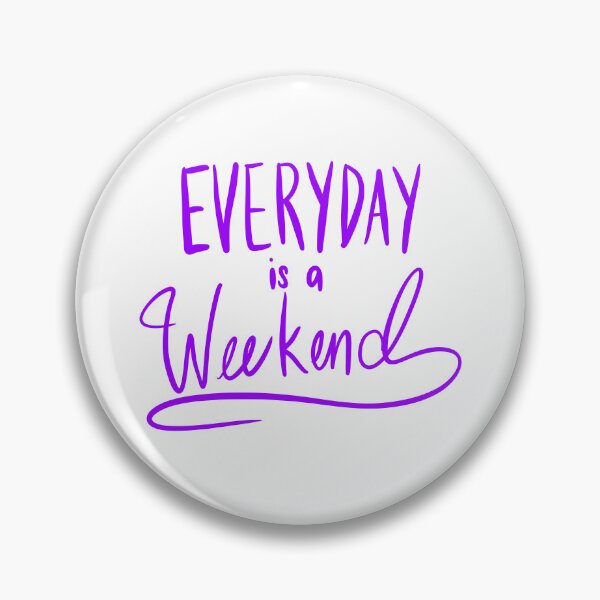 Artikelvorschau, Everyday Is A Weekend Purple Simple Art Print entworfen und verkauft von lineartdesigns.
