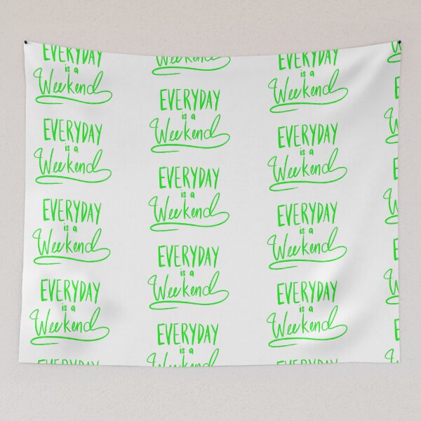 Aperçu de l'œuvre Everyday Is A Weekend Green Simple Art Print créée et vendue par lineartdesigns.