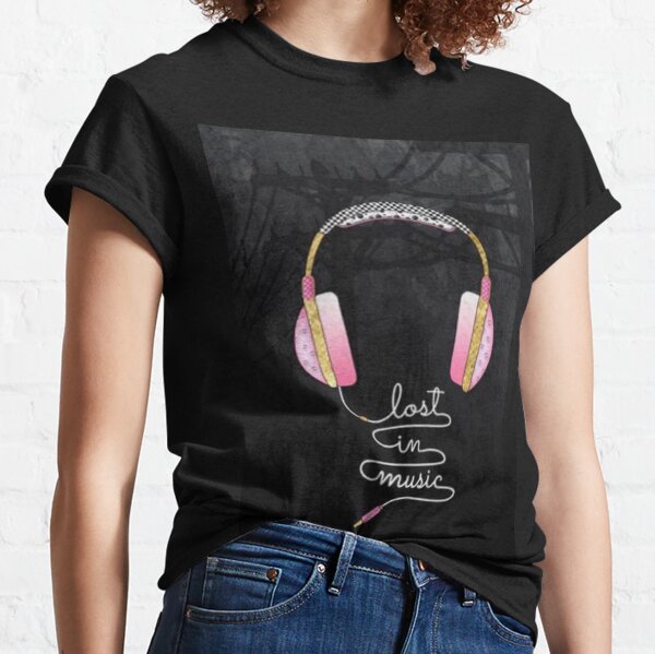 Lost In Love Plunge Neck Graphic Tshirt - Black