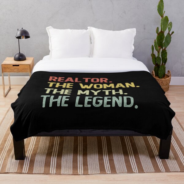 Aperçu de l'œuvre Realtor the woman the hero the legend créée et vendue par -MagicDesigns-.