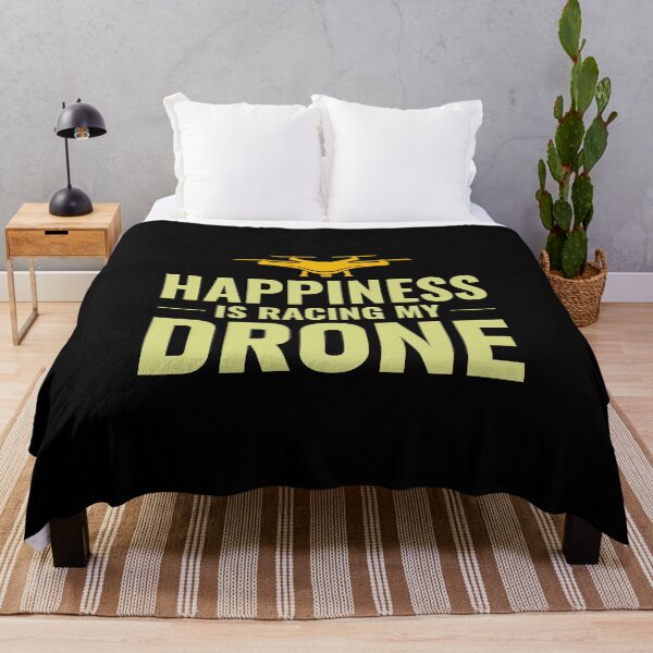Aperçu de l'œuvre Drone Flying Quadcopters Pilote RC Air Racing créée et vendue par TastefulTees.