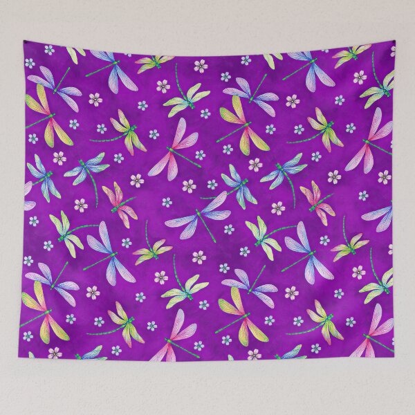 Aperçu de l'œuvre Libellules colorées sur aquarelle violette créée et vendue par SweetThreads79.
