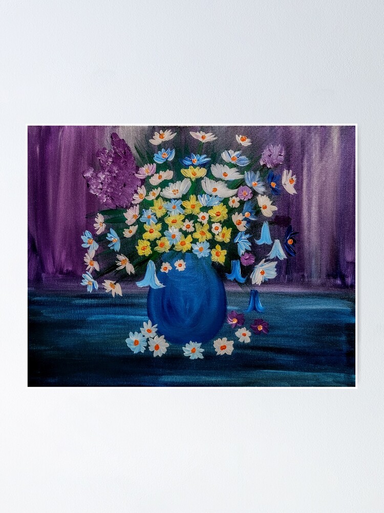 Póster « flores moradas y campanas azules y margaritas en un jarrón azul»  de kkartwork | Redbubble