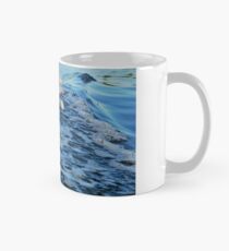 crest of a wave Classic Mug