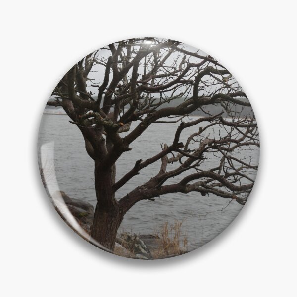 Artikelvorschau, Schweden-Baum nahe See entworfen und verkauft von Suzielie.