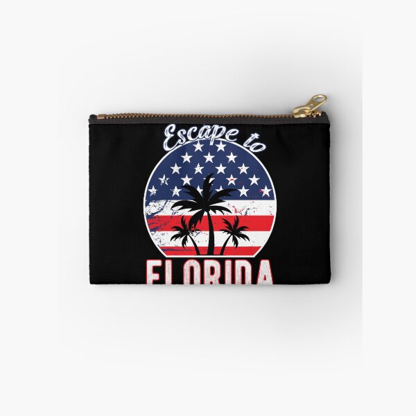 Aperçu de l'œuvre Évadez-vous en Floride Funny USA Flag Stars Stripes Palm Trees T-Shirt créée et vendue par Rabbitti.
