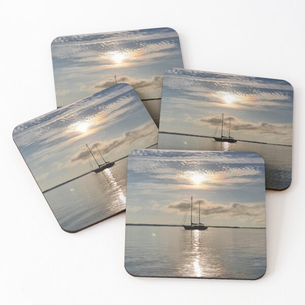 Artikelvorschau, Sonnenuntergang auf dem Wasser entworfen und verkauft von lpdesigns2014.