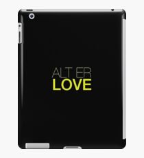 Alt er love - Skam iPad Case/Skin