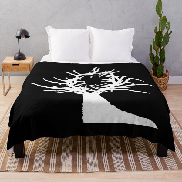 Sonic X Shadow White Tribal Shirt - Trends Bedding