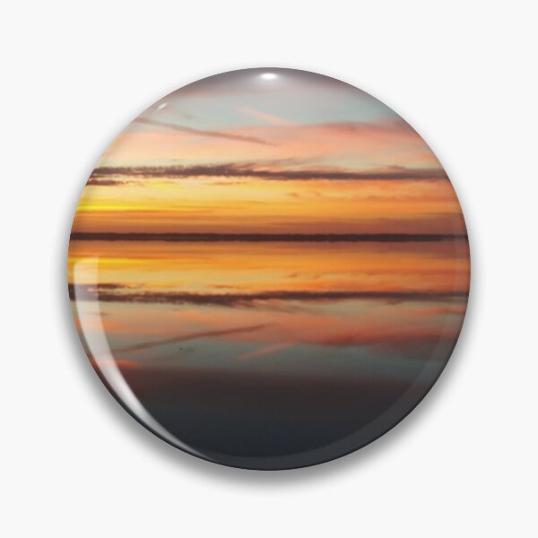 Artikelvorschau, Sonnenaufgang auf dem Wasser mit Orange und Blau entworfen und verkauft von lpdesigns2014.