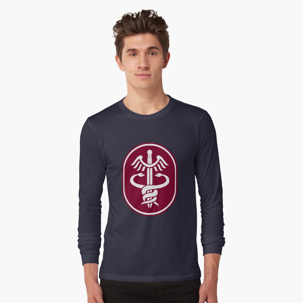 Aperçu de l'œuvre T-shirt manches longues créée et vendue par wordwidesymbols.