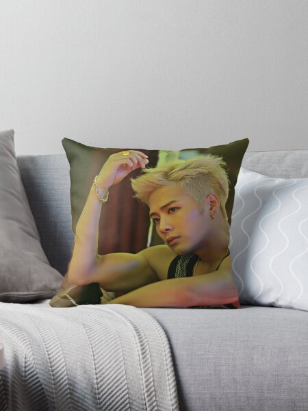 Artikel-Vorschau von Jackson bekam7, designt und verkauft von yeongwonhikpop.