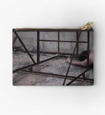 skin 001 Studio Pouch