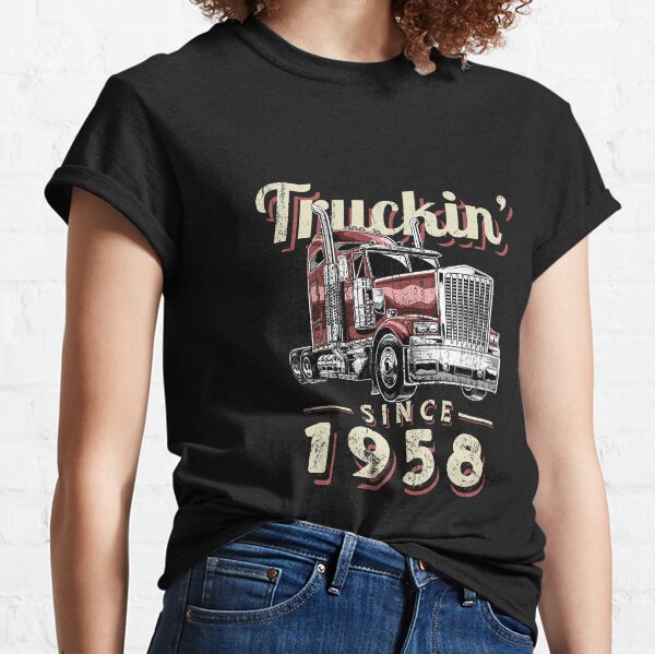 Vista previa del artículo con la obra «Truckin desde 1958 Trucker Big Rig», diseñado y vendido por diemha075.