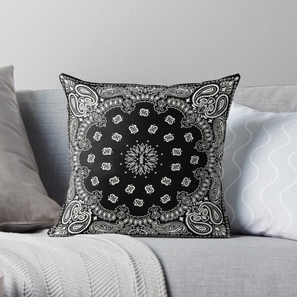 https://ih1.redbubble.net/image.3179609367.0911/throwpillow,small,600x-bg,f8f8f8-c,0,120,600,600.jpg