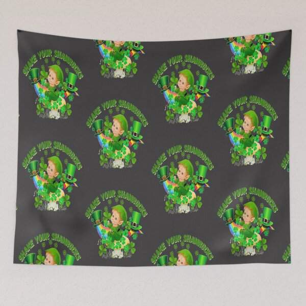 Artikelvorschau, Shake Your Shamrocks Cute Elf, Let The Shenanigans Begin, Lucky Shamrock Irish Culture, Shenanigans Squad entworfen und verkauft von Adri Barnard.