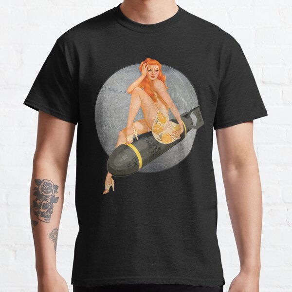 Pin-up blonde bombs WWII 40s   Classic T-Shirt