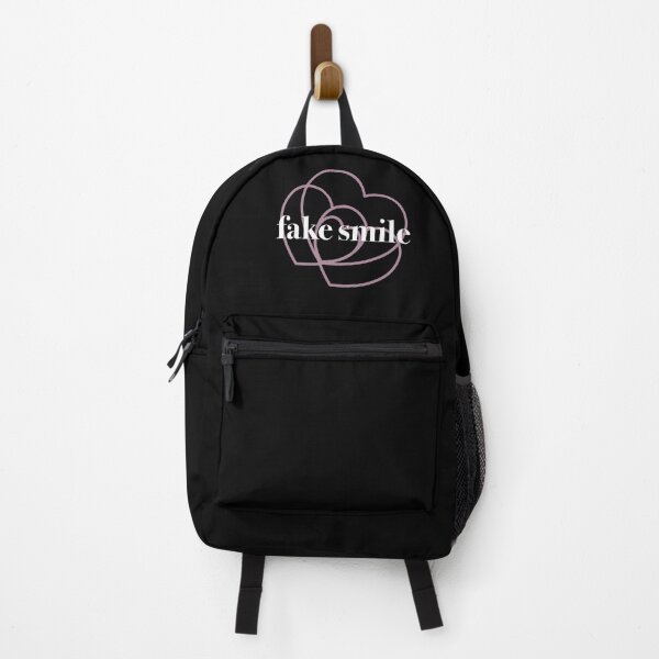 Vista previa del artículo con la obra «fake smile con logo de corazón », diseñado y vendido por remylocks.