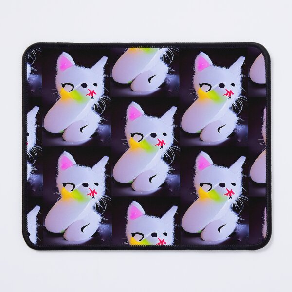 Item preview, Extraño patrón abstracto de color salpicado de gato blanco kawaii gatito de pesadilla designed and sold by InterpreTees.
