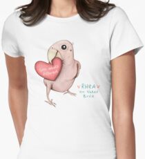 Rhea - Liebe Was ist anders Tailliertes T-Shirt