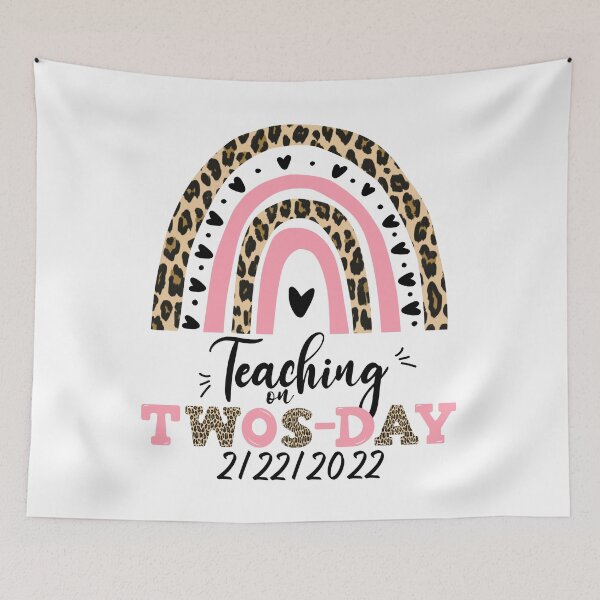 Artikelvorschau, Lustiger Happy Twosday Dienstag 22. Februar 2022 Gedenkgeschenk Twosday Dienstag 22. Februar 2022 Happy 2nd Teacher Für den Unterricht Twosday Dienstag Februar Taco Twosday entworfen und verkauft von Mouadox ★★★★★.