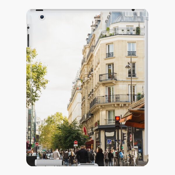 Walking through a parisian street iPad Snap Case