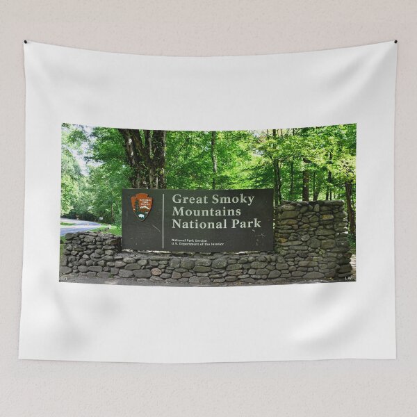 Artikelvorschau, Great-Smoky-Mountains-Nationalpark-Schild entworfen und verkauft von LisaWootenPhoto.