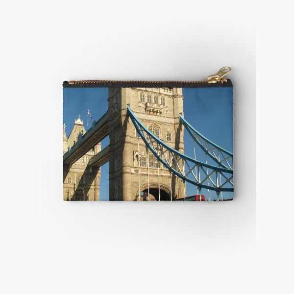 Aperçu de l'œuvre TOWER BRIDGE LONDON créée et vendue par gothgirl.