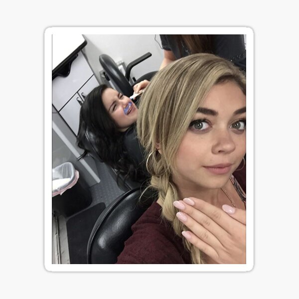 Haley and Alex modern family Sticker