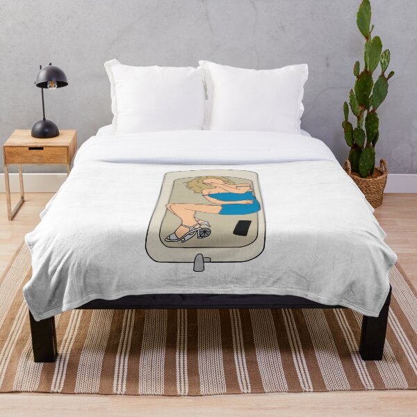 Artikelvorschau, Cassie Euphoria Badezimmerszene Merch entworfen und verkauft von Brooktp.