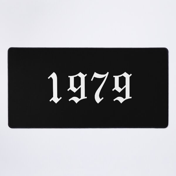 ur,desk_mat_flatlay,square,