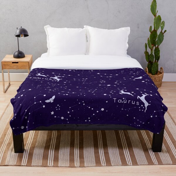 Artikelvorschau, Lavendel-Stier-Tierkreis-Design-Horoskop-Design entworfen und verkauft von NihaCollection.