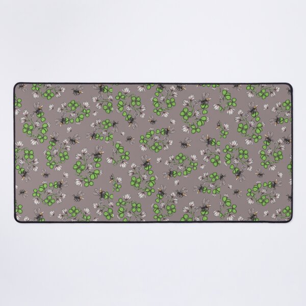 Item preview, Bee in Clovers pattern designed and sold by Sanna Kuusimurto.