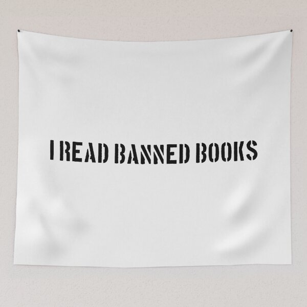 Artikelvorschau, I Read Banned Books Book lover entworfen und verkauft von Love Between Pages.