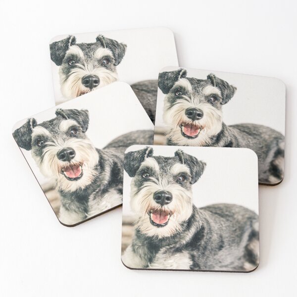 Artikelvorschau, Glücklicher Schnauzer-Hund entworfen und verkauft von PillowAndBehold.
